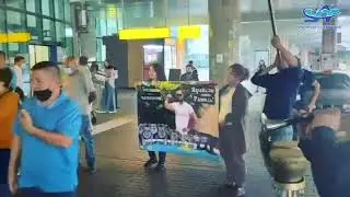 Уйгурского спортсмена Рамиля Аблизова встречают в алматинском аэропорту