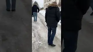 Новиков отправил чиновников подниматься по скользкой дороге