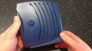 Разбираем модем Motorola в поисках золота и серебра.