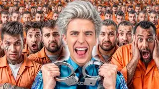 ЭКСТРЕМАЛЬНЫЕ ПРЯТКИ со 100 ЗАКЛЮЧЕННЫМИ !  @A4a4a4a4