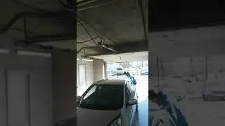 Челик моет тачку на 50р