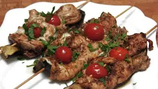 Сочное филе на баклажанах с помидорами черри