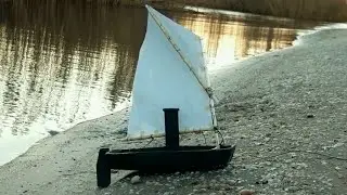 Яхта "Оптимист" Из пластилина.