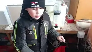 Не мëдом единым живёт пчеловод)))