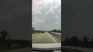 Tentera Darat Tankers on North-South Highway