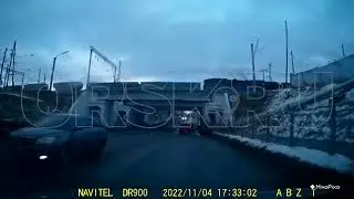 Часть жд моста рухнула на дорогу, ведущую в поселок ОЗТП в Орске