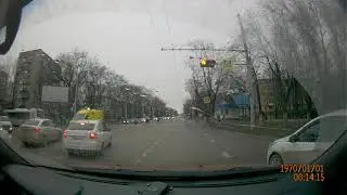 Автобус не пропустил скорую