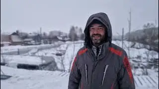 На крыше базы. Пасека Матюшкиных. Почему пологий скат и высокие потолки?