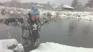 Валидольное вываживание щуки на мормоснасти. Кайф.