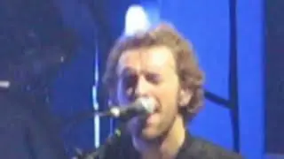 Coldplay performing The Scientist live at Bologna, Italy in 2005 (with reverse outro) [MULTICAM]