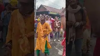 Davulcu Kız Coşturuyor Nepal