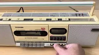 Toshiba RT-8046 stereo radio cassette recorder digital FM compact portable device test japan