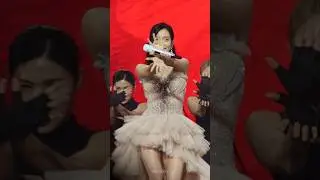 Jisoo Flower in Seoul FINALE concert 지수 꽃 서울 피날레 콘서트 솔로 무대 #BLACKPINK #블랙핑크 #꽃향기만남기고갔단다