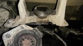 Устраняем Вибрация Volvo S40 Ford Focus Mazda 3 2 0 Замена опоры мотора
