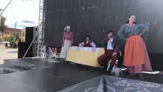 Показ костюмов кон.19 - нач. 20 вв., спектакль 