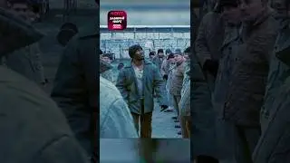 Крутой боец наказал заключённых 👊