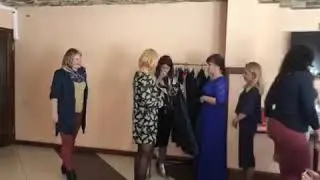 Стилист о новом 2х стороннем платье Avon 14 каталог