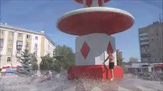 пока в Краснодаре наводнение и дожди  у нас жара +40 и засуха