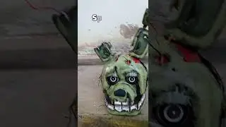I Made a Realistic Springtrap Mask for My FNAF Cosplay 
