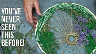 A wreath with a unique design that gives an incredible flight of fancy!