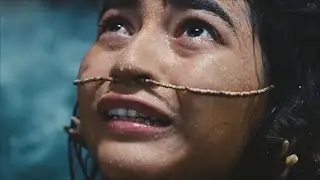 Woman gives birth in a two-meter deep puddle for her baby.