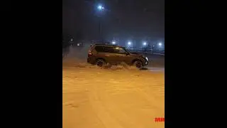 Веселье на Prado 150 слегка крутим пятаки занос на снегу Тойота Прадо Toyota дрифт зима