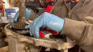 NP208 transfercase repair and assembly