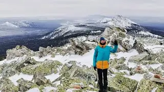 Штурм горы Круглица по пояс в снегу! Экстремальный спуск в снегопад с Откликного Гребня (День 4)