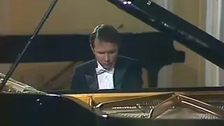 Mikhail Pletnev plays Rachmaninoff - Prelude op. 23 No. 2 in B-flat major (Moscow, 1987)