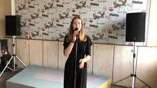 Николь Фургал «besame mucho»