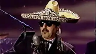 Leon Redbone- Rare Performance Of Auld Lang Syne On The Johnny Carson Show