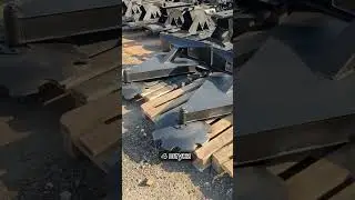 Скалыватель льда Скрепер на погрузчик ант мксм унц Бобкет/ +7 916 224-39-88  / титан-решения.рф