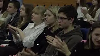 В подростково молодежном центре 