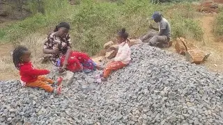 Primitive African village daily routine of a quarry mother#africanvillagelife