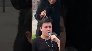 Подбегаю к случайным людям с массажером для головы - Реакции людей (2020)