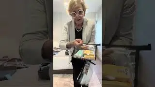 Shelley Dark’s  Ultimate Carry-On Packing Guide: Only 6.5kg!