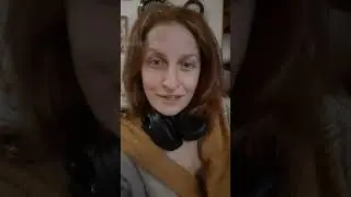 Как же она боится, что к ней приедут 😆 Не бойся, поставь ещё 10 камер!
