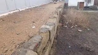 Планировка на подпорной стенке