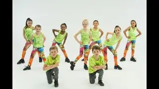 Girl dance! Show
