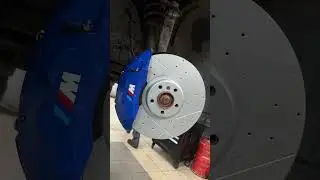 BMW X5 F15 установка М тормозных супортов , замена дисков и колодок