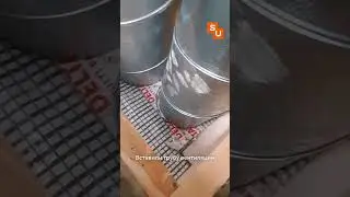 Стык пароизоляции и труб вентиляции на чердаке