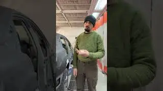 Следи за рукой😉