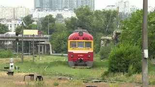 Дизель-поезд Д1-798/708 на ст. Кишинёв / D1-798/708 DMU at Chisinau station