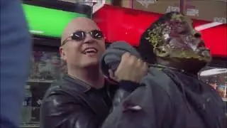 Vic Mackey makes kid vomit using mustard bottle