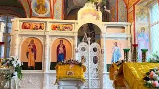 Установили иконы в иконостас. Придел пророка Божьего Илии
