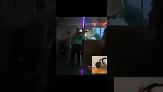 Скрипач в кафе 