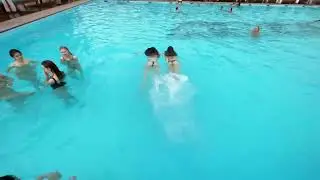 ПАРУ ФРАЗ ВСПЛЫЛО (СТРИМ В БАССЕЙНЕ)
