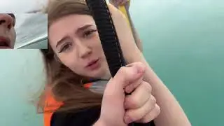 Строго и Гаечка взлетают на парашюте