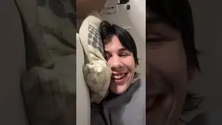 МАМА СМОТРИТ КАК Я СПЛЮ 