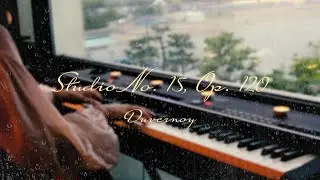 🎼